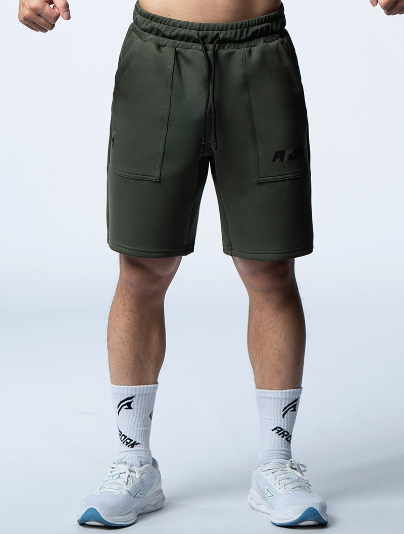 AirFlex™ 極限之巔訓練短褲 (墨綠) - AROAK 機能健身服飾 | 專為健人打造