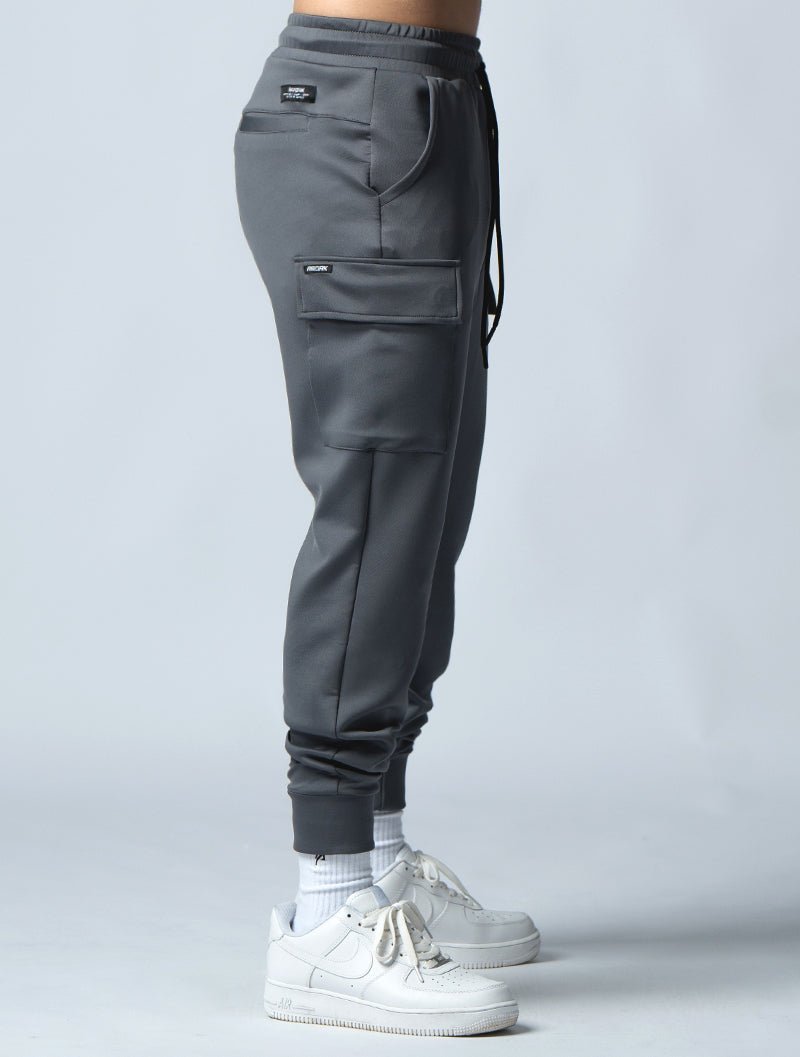 AirFlex™ 磁釦機能口袋訓練長褲 (鐵灰) - AROAK 機能健身服飾 | 專為健人打造