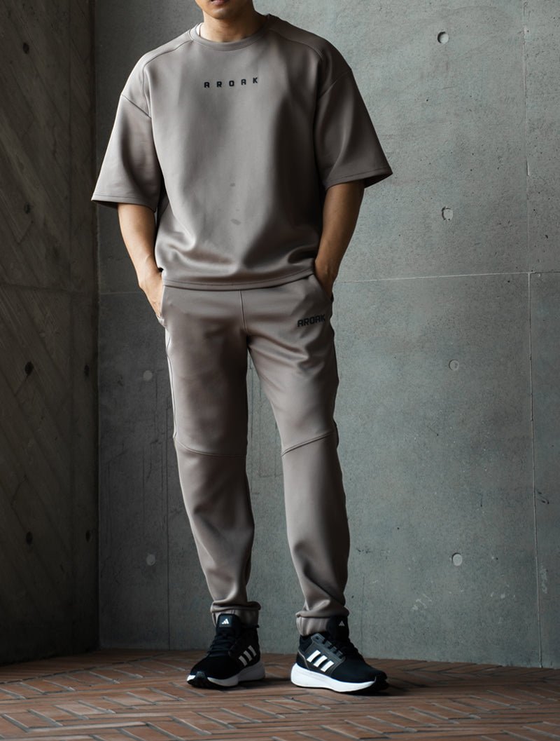 AirFlex™寬鬆剪接束口長褲 (墨綠) - AROAK 機能健身服飾 | 專為健人打造