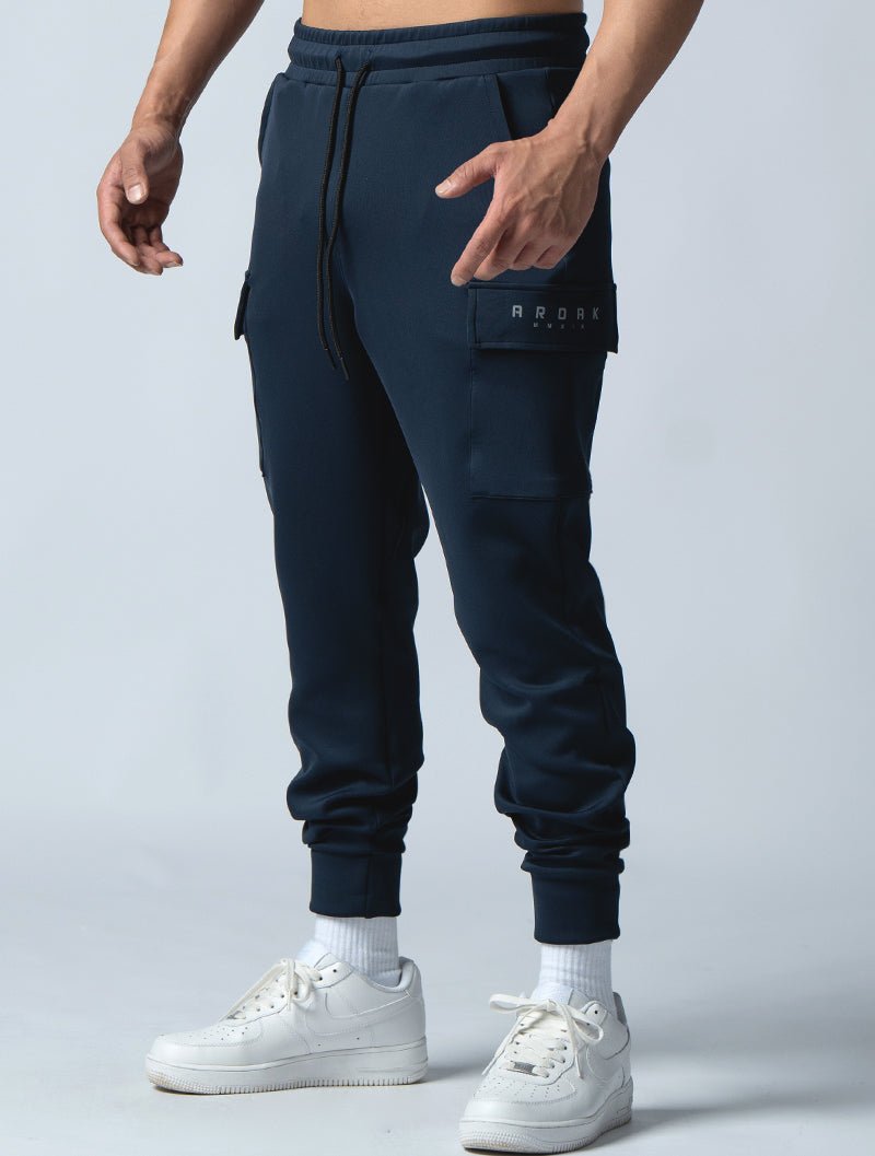 AirFlex™ 磁釦機能口袋訓練長褲 (丈青) - AROAK 機能健身服飾 | 專為健人打造