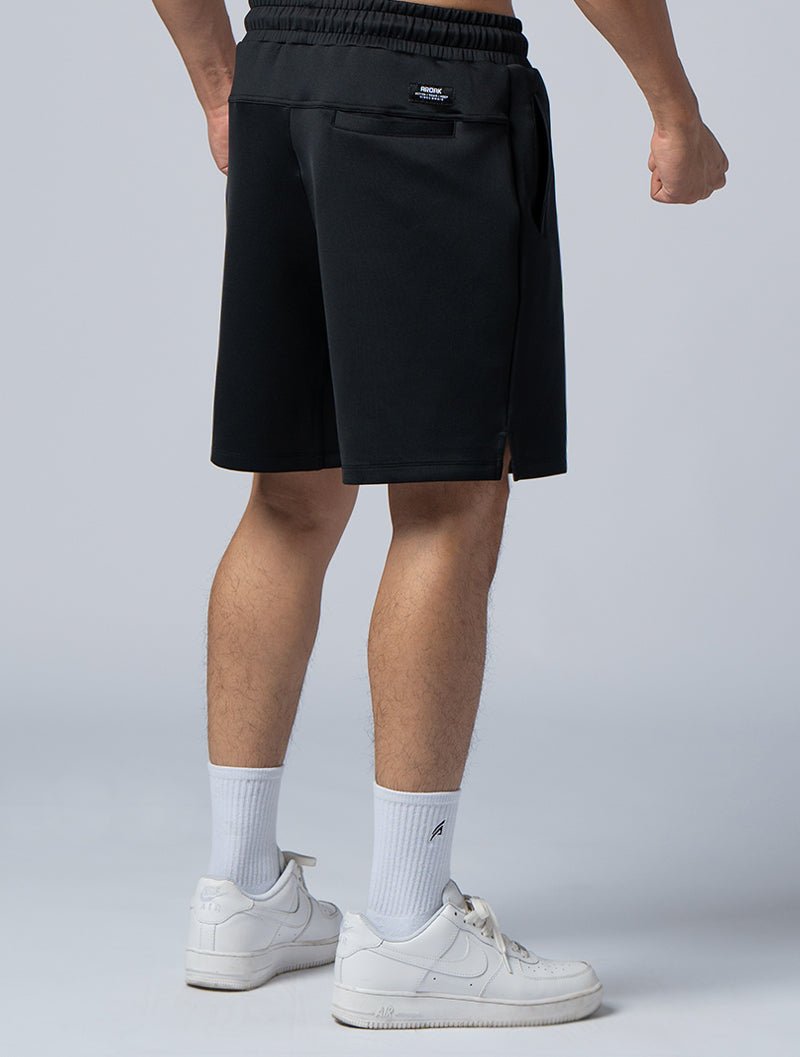 AirFlex™ 寬版機能開岔訓練短褲 (黑) - AROAK 機能健身服飾 | 專為健人打造