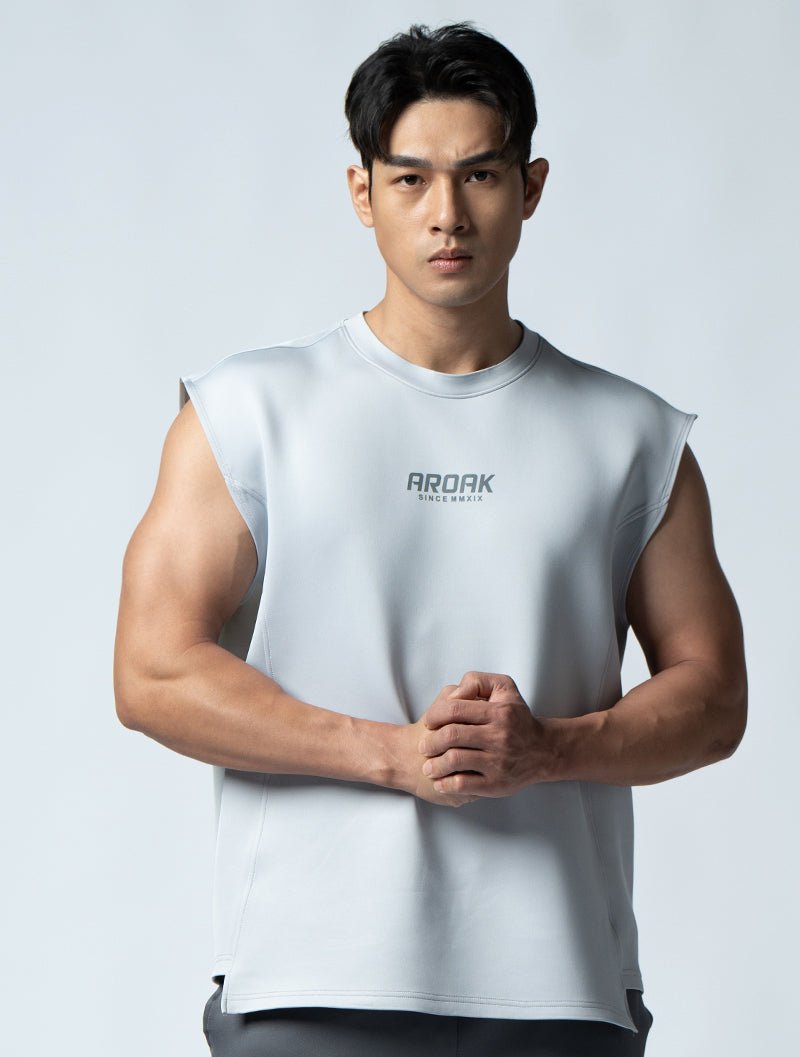 AirFlex™ 立體剪裁寬肩背心 (淺灰) - AROAK 機能健身服飾 | 專為健人打造