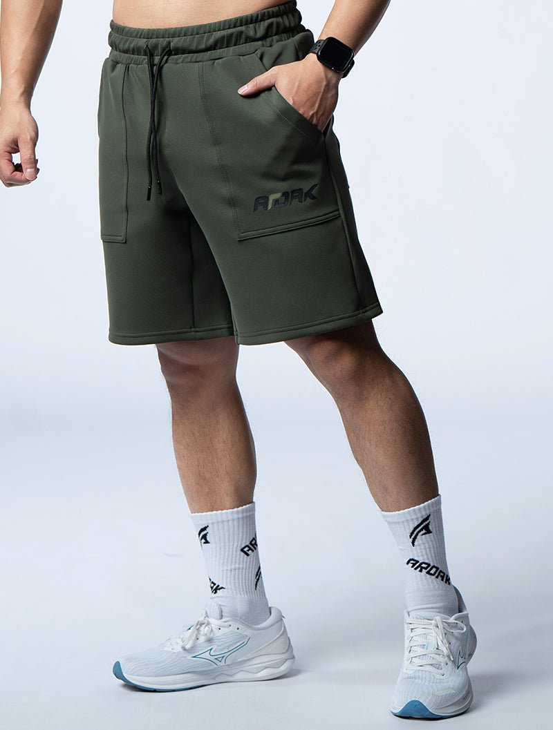 AirFlex™ 極限之巔訓練短褲 (墨綠) - AROAK 機能健身服飾 | 專為健人打造