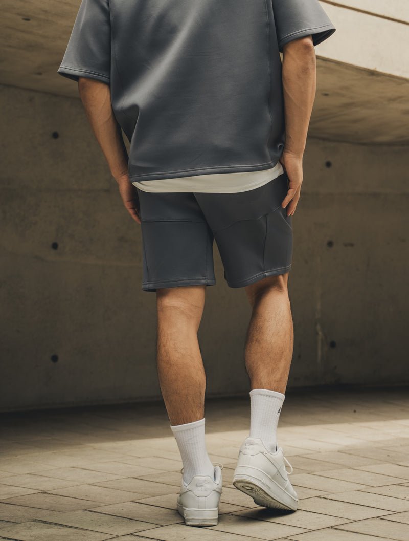 AirFlex™ 機能剪接運動短褲 (淺灰) - AROAK 機能健身服飾 | 專為健人打造