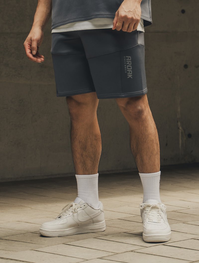 AirFlex™ 機能剪接運動短褲 (淺灰) - AROAK 機能健身服飾 | 專為健人打造