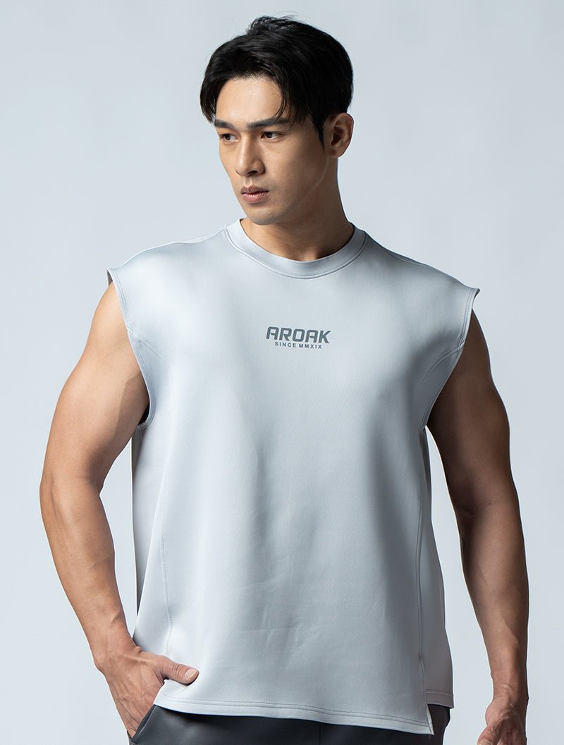 AirFlex™ 立體剪裁寬肩背心 (淺灰) - AROAK 機能健身服飾 | 專為健人打造