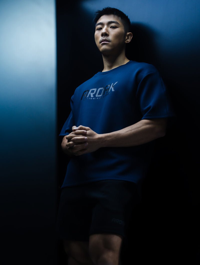 AirFlex™ AROAK OVERSIZED後袖剪接訓練上衣 (鐵灰) - AROAK 機能健身服飾 | 專為健人打造