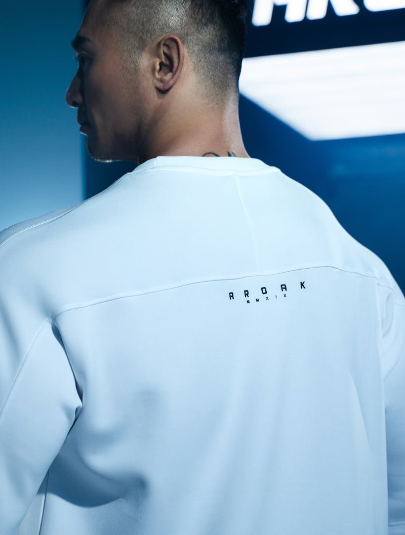 AirFlex™ AROAK OVERSIZED後袖剪接訓練上衣 (鐵灰) - AROAK 機能健身服飾 | 專為健人打造