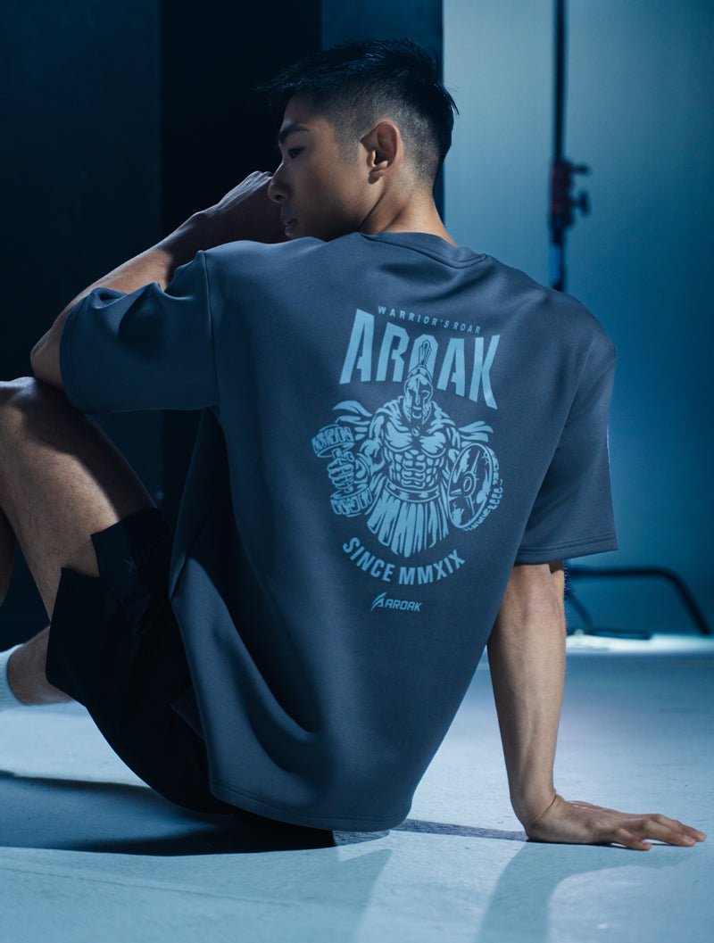 AirFlex™ 戰士的怒吼 OVERSIZED短袖上衣 (鐵灰) - AROAK 機能健身服飾 | 專為健人打造