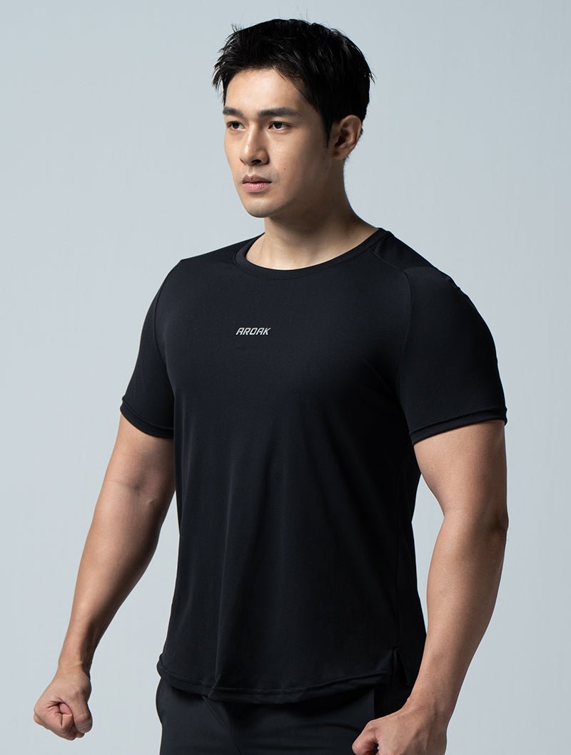 Airy™ 輕量機能疾速短袖上衣 (黑) - AROAK 機能健身服飾 | 專為健人打造