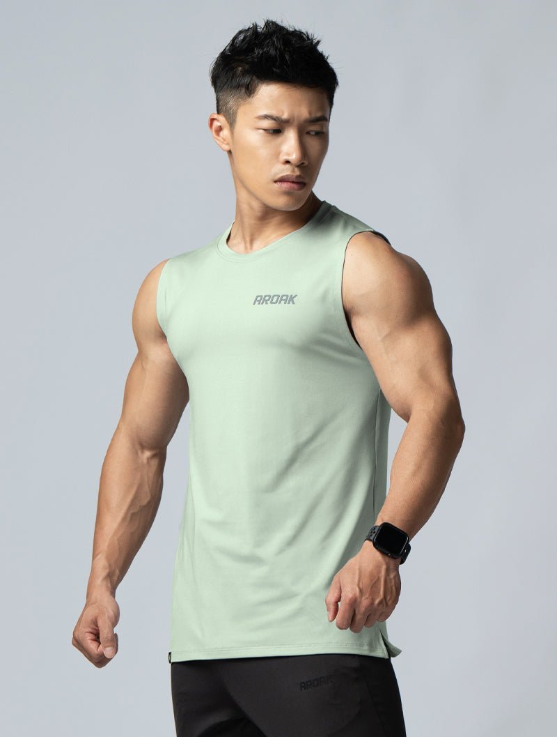 ArcTech™ 機能寬肩訓練背心 (淺灰綠) - AROAK 機能健身服飾 | 專為健人打造