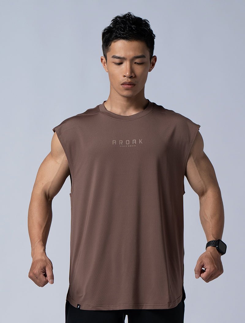 ArcTech™ 機能剪接寬版背心 (咖啡) - AROAK 機能健身服飾 | 專為健人打造