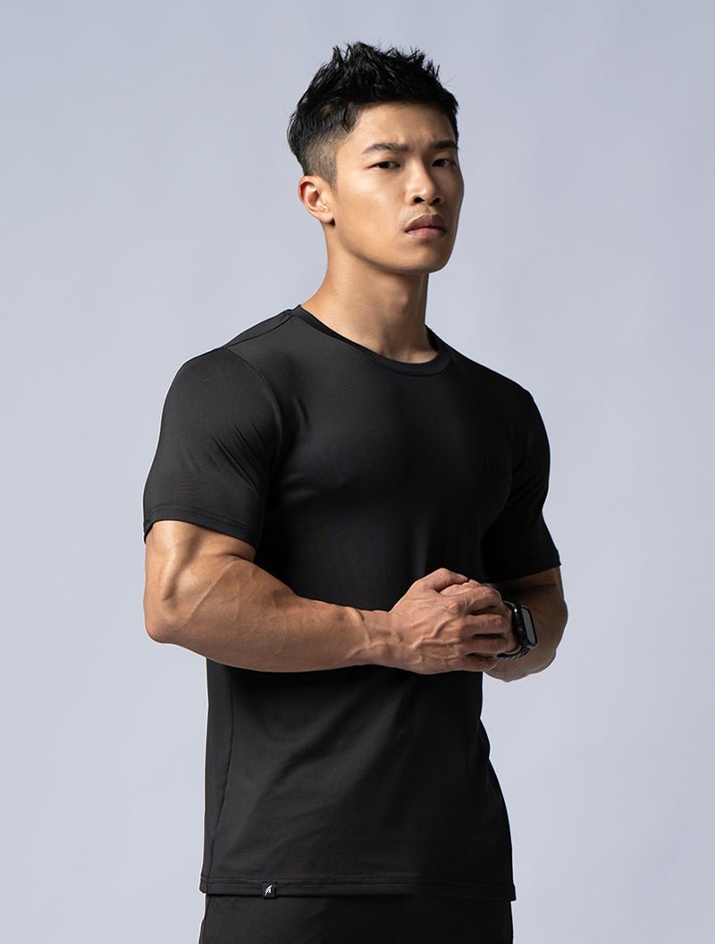 ArcTech™ 機能訓練上衣 (黑) - AROAK 機能健身服飾 | 專為健人打造