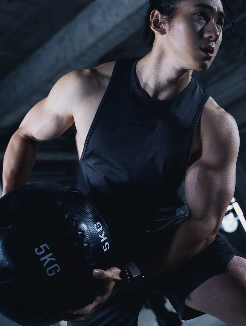 ArcTech™ 機能圓弧健身背心 (酒紅) - AROAK 機能健身服飾 | 專為健人打造