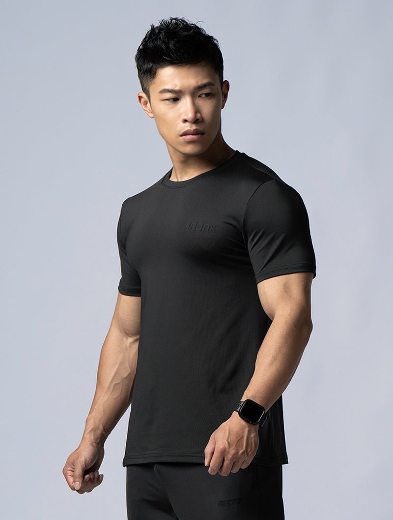 ArcTech™ 機能訓練上衣 (黑) - AROAK 機能健身服飾 | 專為健人打造