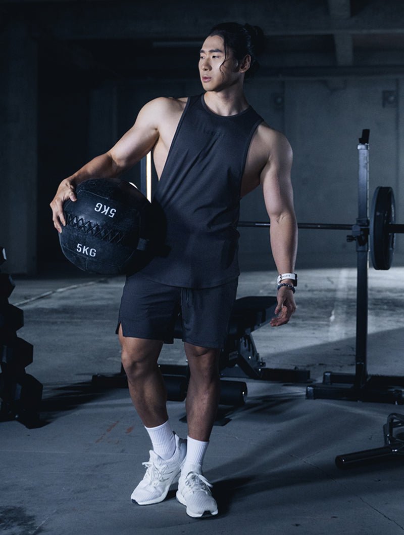 ArcTech™ 機能圓弧健身背心 (酒紅) - AROAK 機能健身服飾 | 專為健人打造