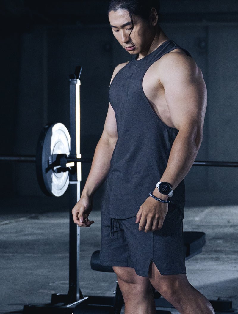 ArcTech™ 機能圓弧健身背心 (酒紅) - AROAK 機能健身服飾 | 專為健人打造