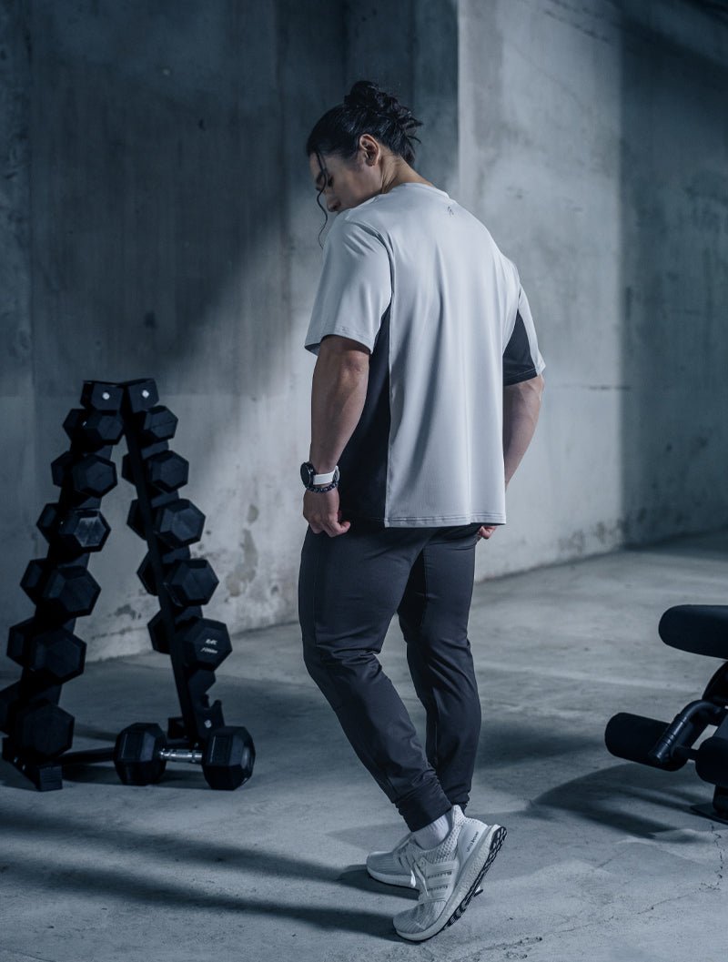 ArcTech™ - BTH OVERSIZED拼接短袖上衣 (淺灰) - AROAK 機能健身服飾 | 專為健人打造