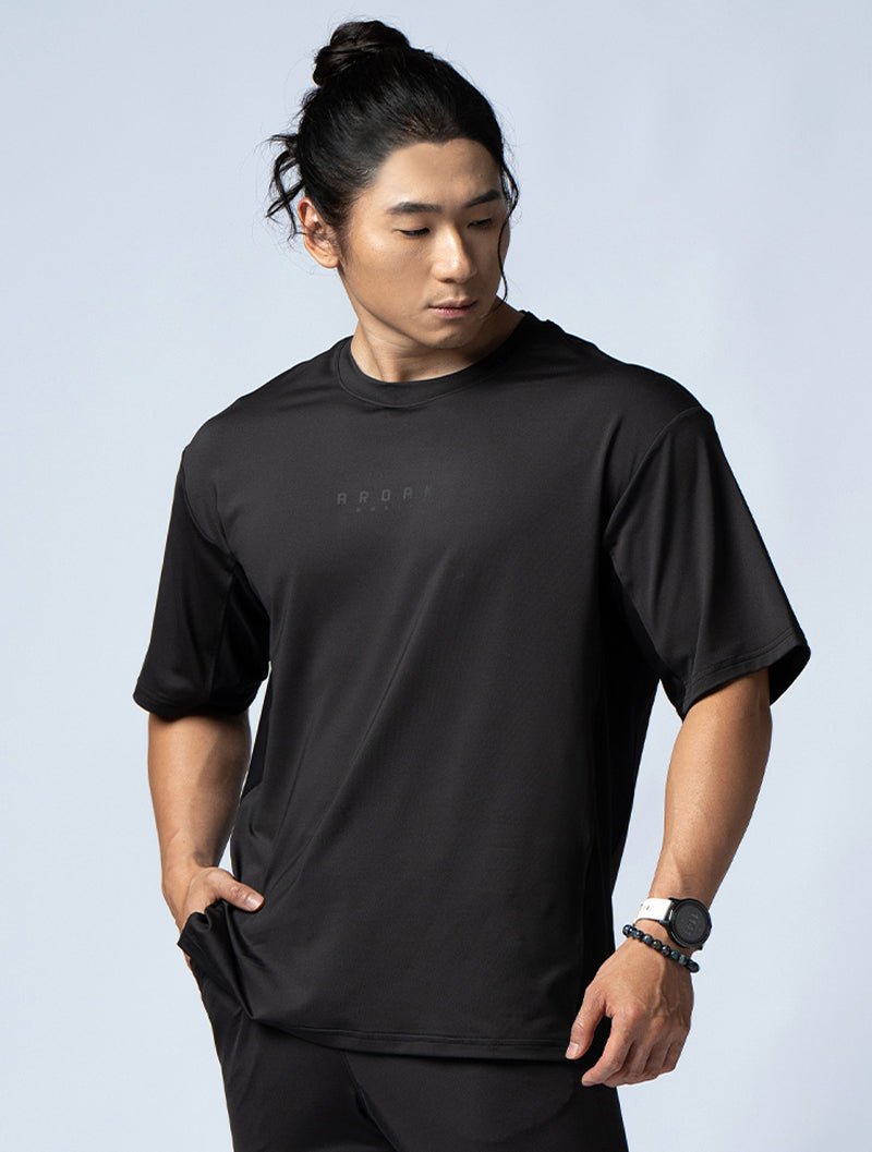 ArcTech™ - BTH OVERSIZED拼接短袖上衣 (黑) - AROAK 機能健身服飾 | 專為健人打造