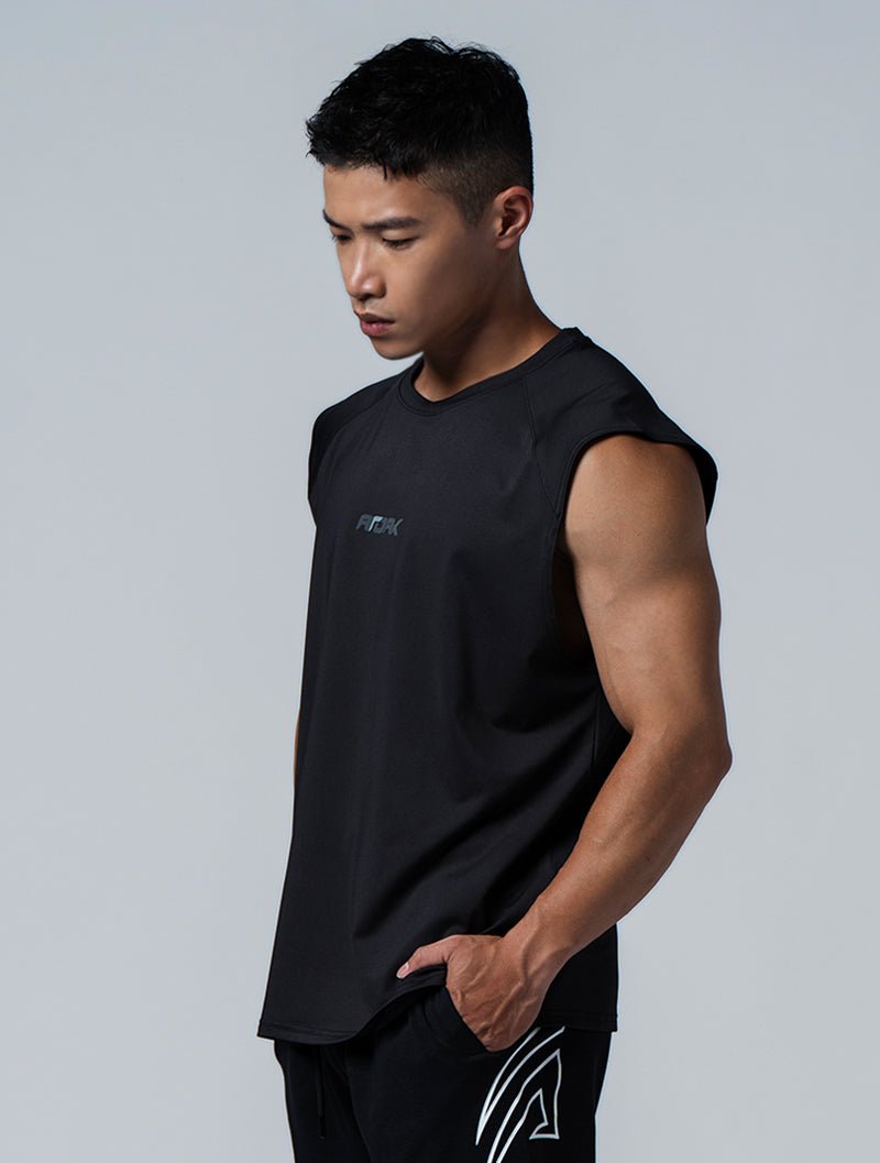 ArcTech™ Essential 寬肩剪接背心 (黑) - AROAK 機能健身服飾 | 專為健人打造