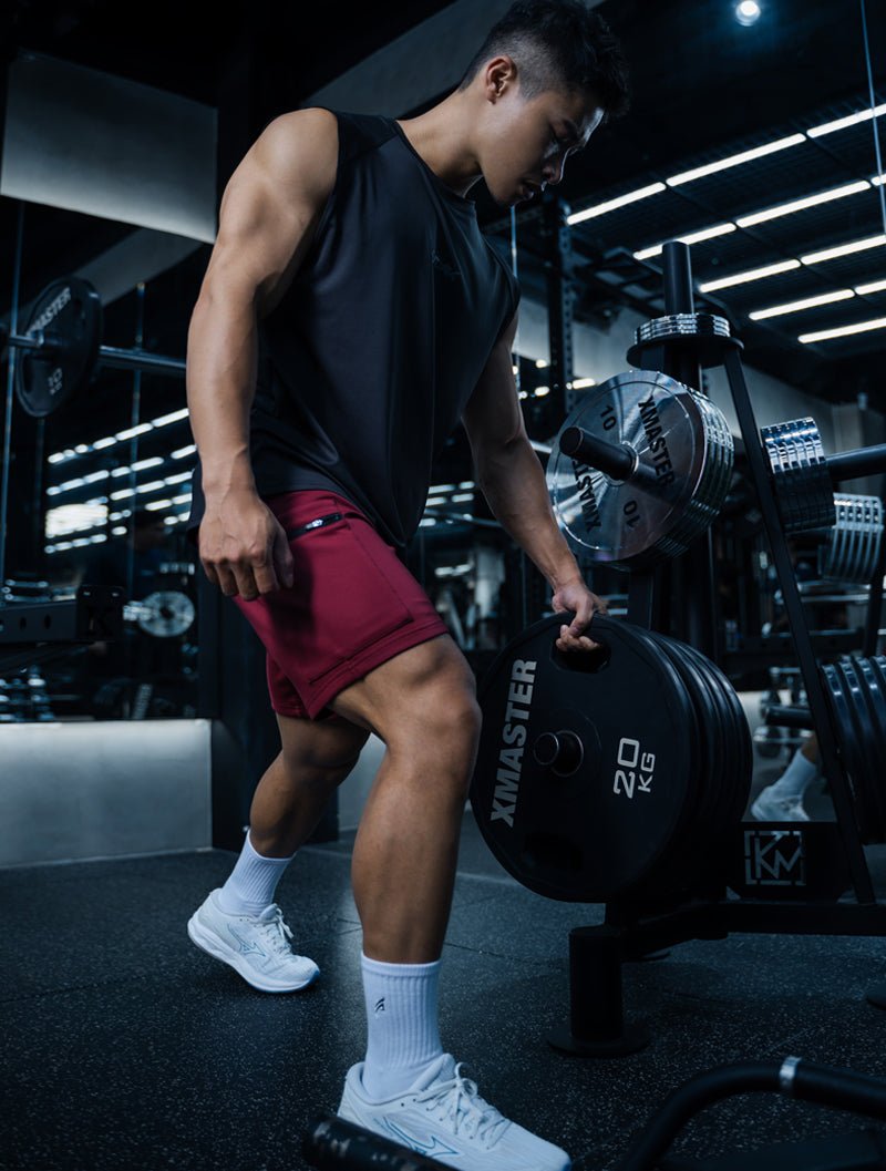 ArcTech™ Essential 寬肩剪接背心 (白) - AROAK 機能健身服飾 | 專為健人打造