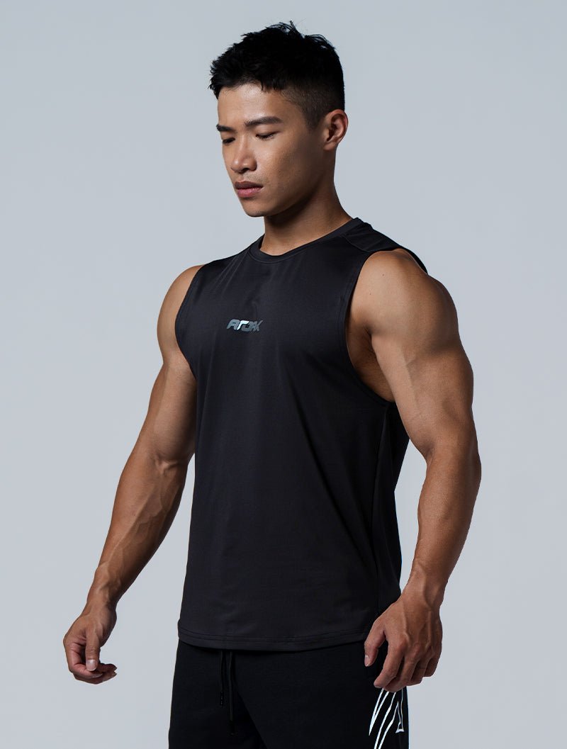 ArcTech™ Essential 剪接弧襬背心 (黑) - AROAK 機能健身服飾 | 專為健人打造