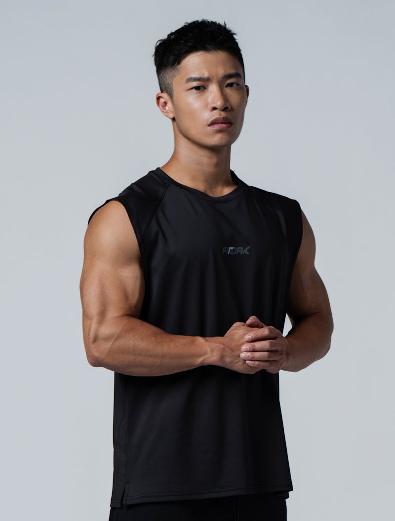 ArcTech™ Essential 寬肩剪接背心 (黑) - AROAK 機能健身服飾 | 專為健人打造