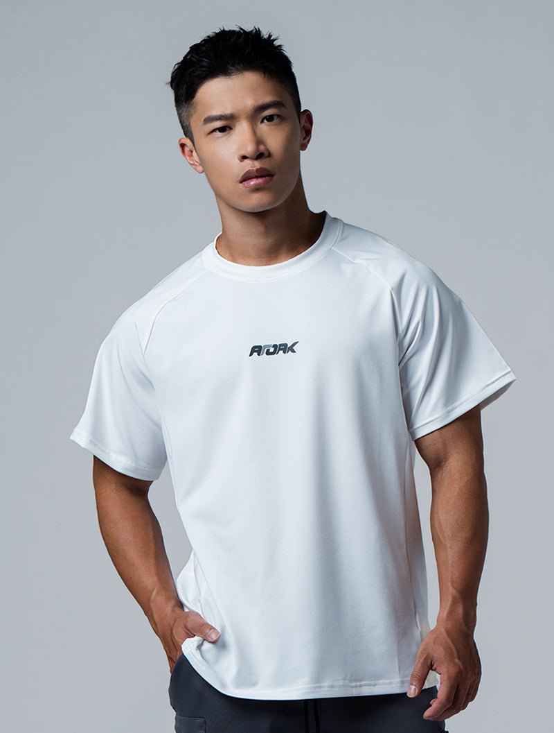 ArcTech™ Essential Oversized fit拉克蘭袖上衣 (白) - AROAK 機能健身服飾 | 專為健人打造