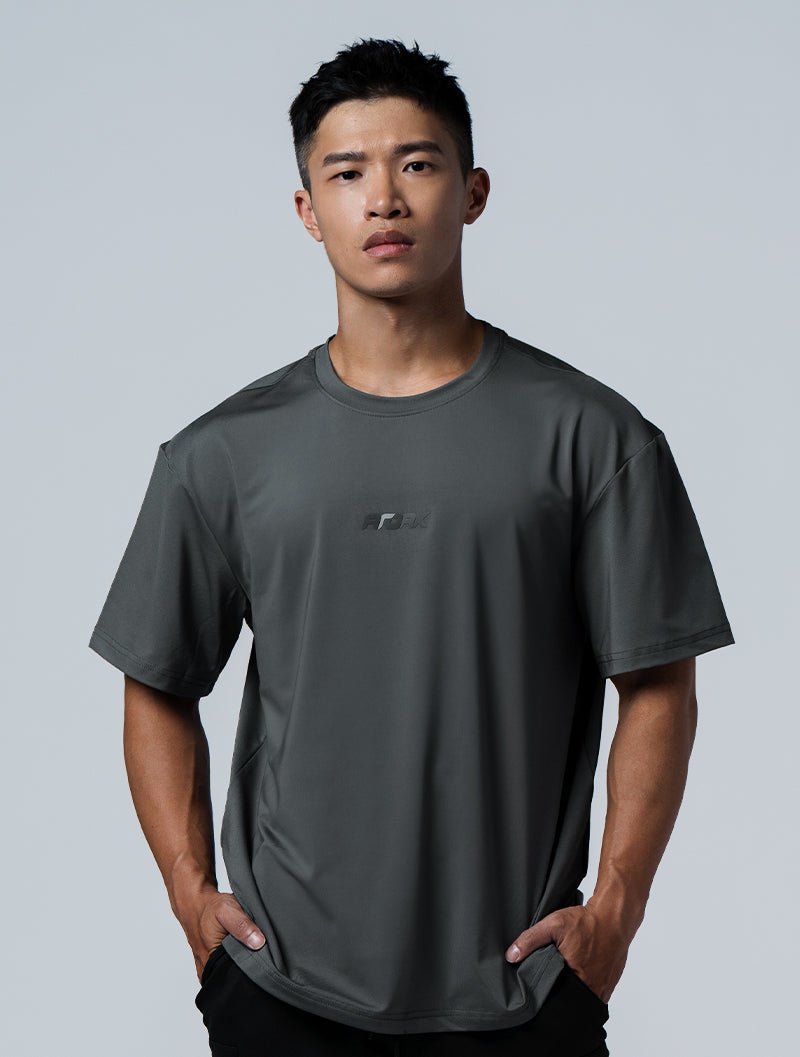ArcTech™ Essential Oversized FIT短袖上衣 (鐵灰) - AROAK 機能健身服飾 | 專為健人打造
