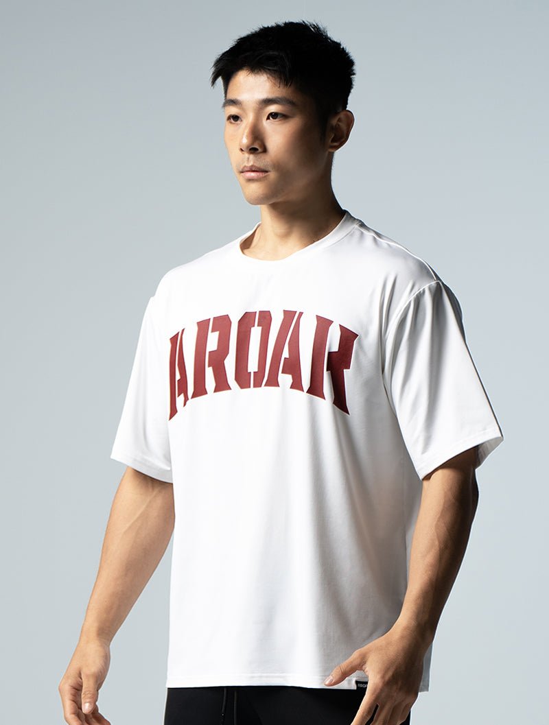ArcTech™ OVERSIZED文字印花機能上衣 (白) - AROAK 機能健身服飾 | 專為健人打造