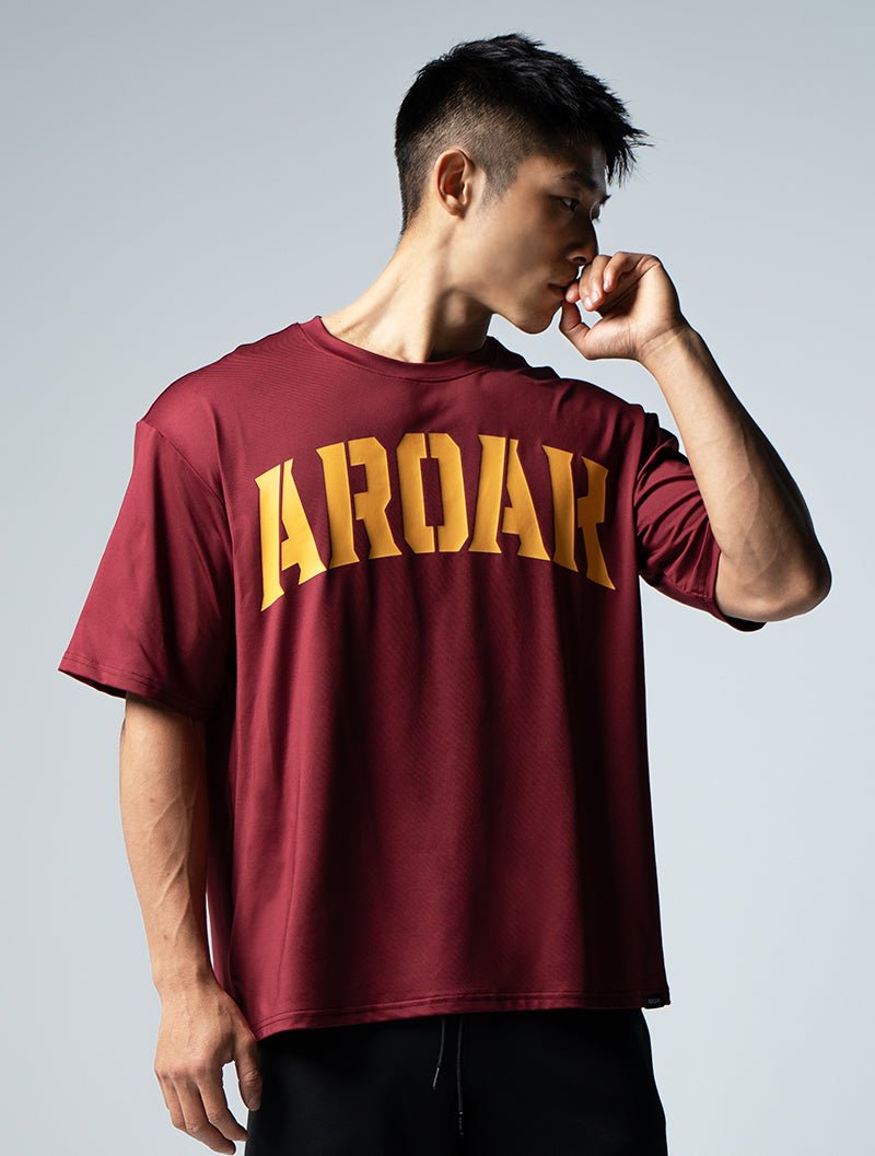 ArcTech™ OVERSIZED文字印花機能上衣 (酒紅) - AROAK 機能健身服飾 | 專為健人打造