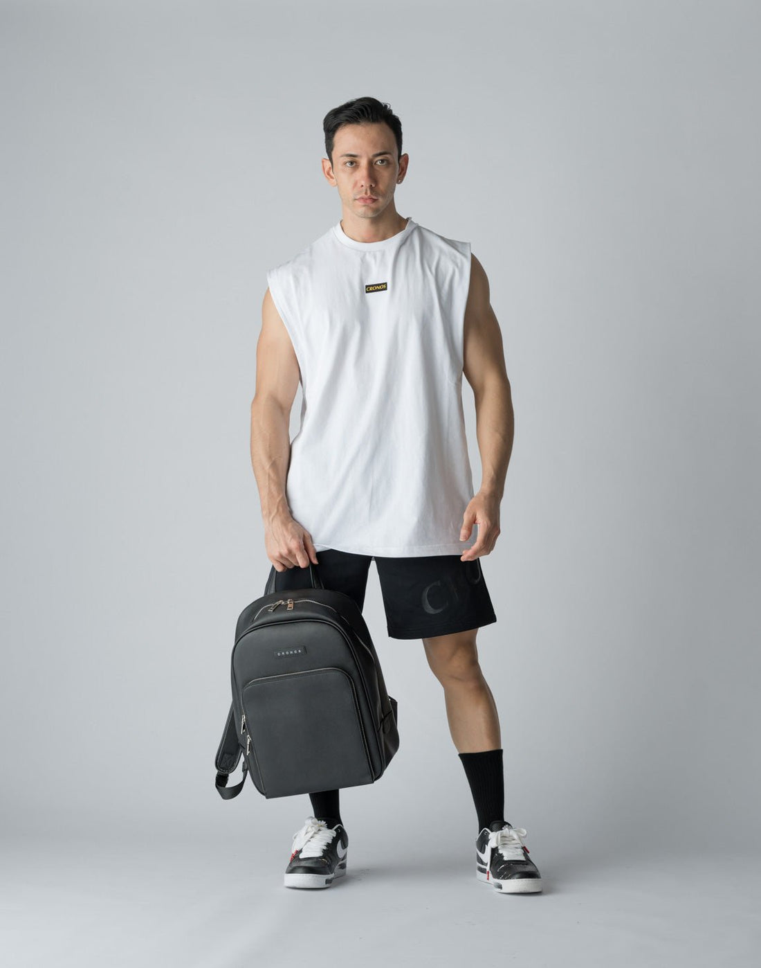 CRONOS 純素皮革背包 (黑) - AROAK 機能健身服飾 | 專為健人打造