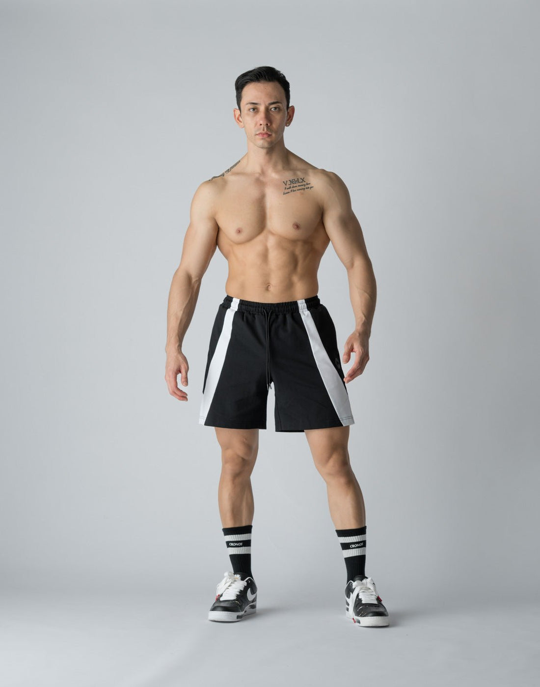CRONOS 兩側拼接短褲 (黑) - AROAK 機能健身服飾 | 專為健人打造