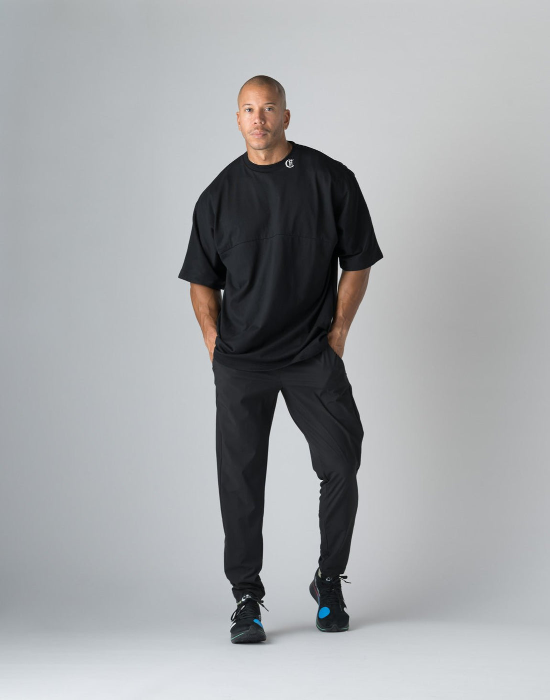 CRONOS 黑色字母蝙蝠袖T恤 (黑) - AROAK 機能健身服飾 | 專為健人打造