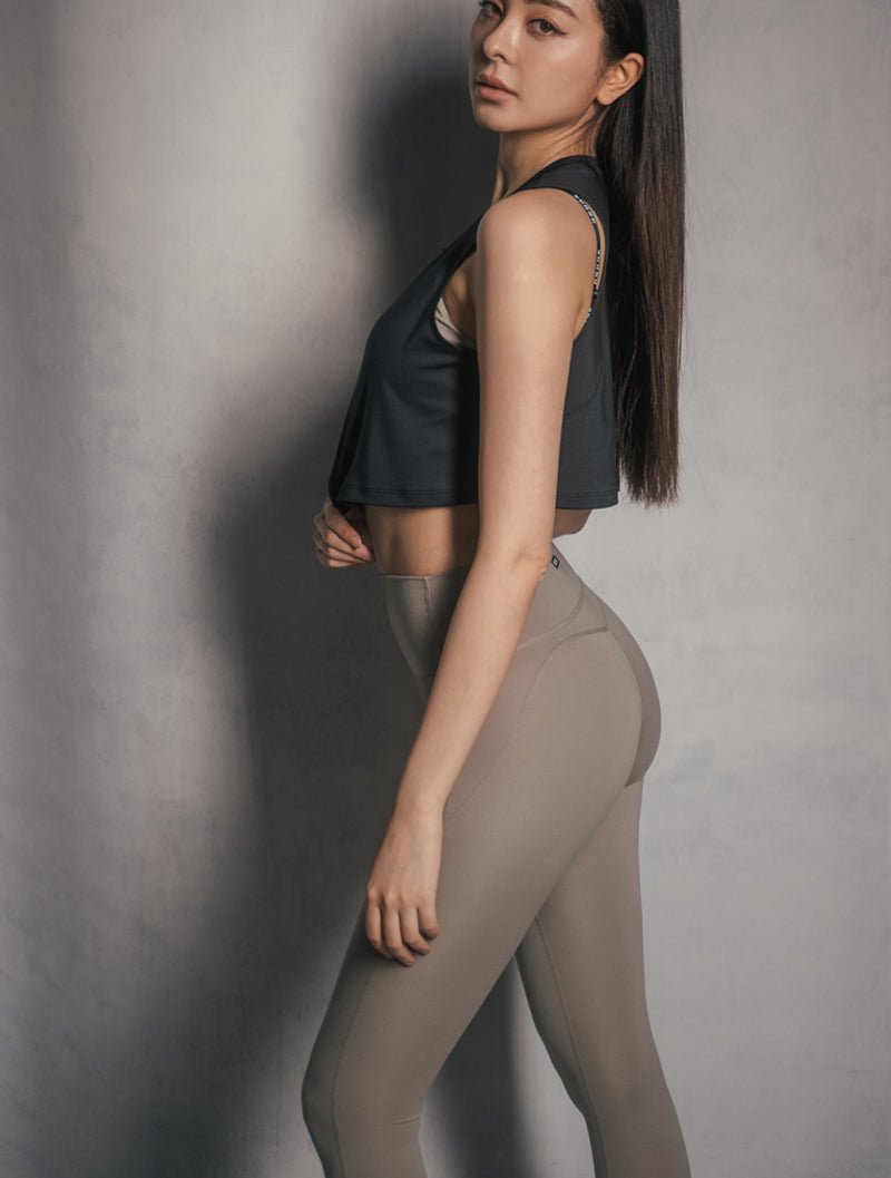 Doux™ 裸感收腹翹臀瑜珈褲24 - 1 (奶茶杏) - AROAK 機能健身服飾 | 專為健人打造