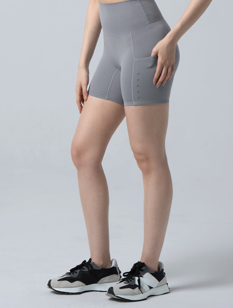 Doux™ 裸感曲線3分瑜珈褲 24 - 1(淺灰) - AROAK 機能健身服飾 | 專為健人打造