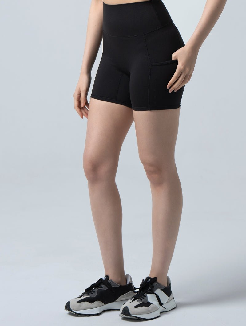 Doux™ 裸感曲線3分瑜珈褲24 - 1 (黑) - AROAK 機能健身服飾 | 專為健人打造