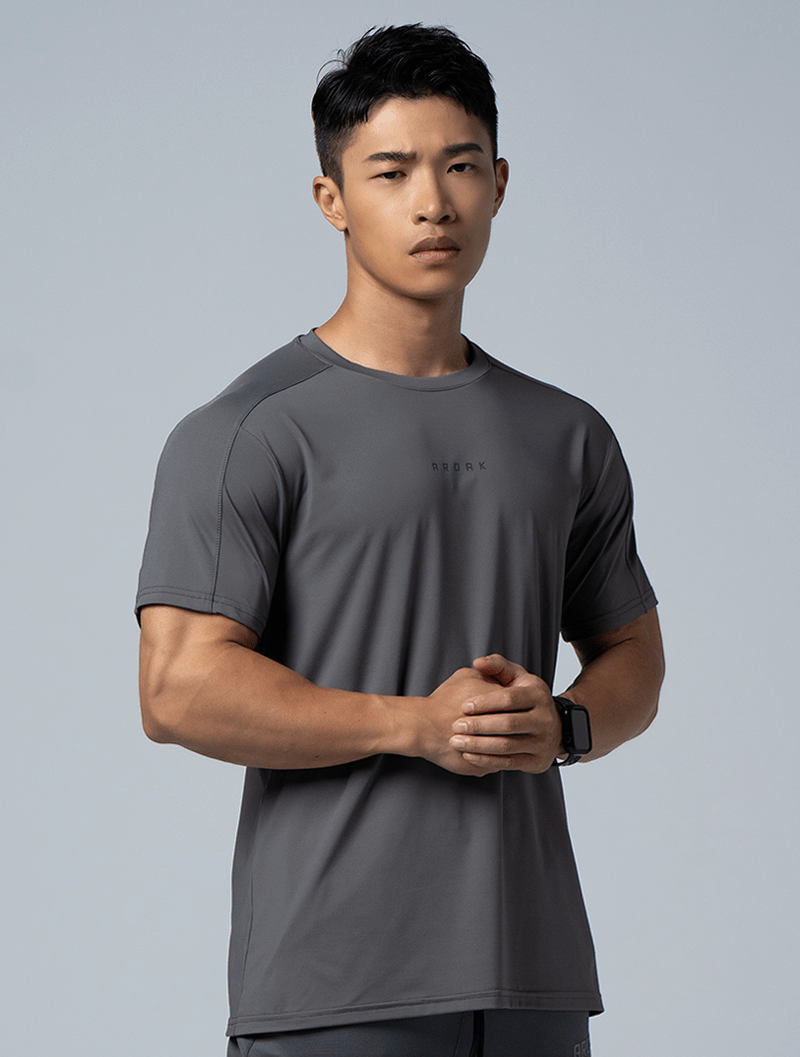 FlexSmooth™肩剪接機能尼龍短袖上衣 (鐵灰) - AROAK 機能健身服飾 | 專為健人打造