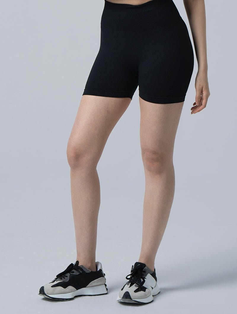 Fluid™無縫抽皺翹臀3分瑜珈褲 24 - 1 (黑) - AROAK 機能健身服飾 | 專為健人打造