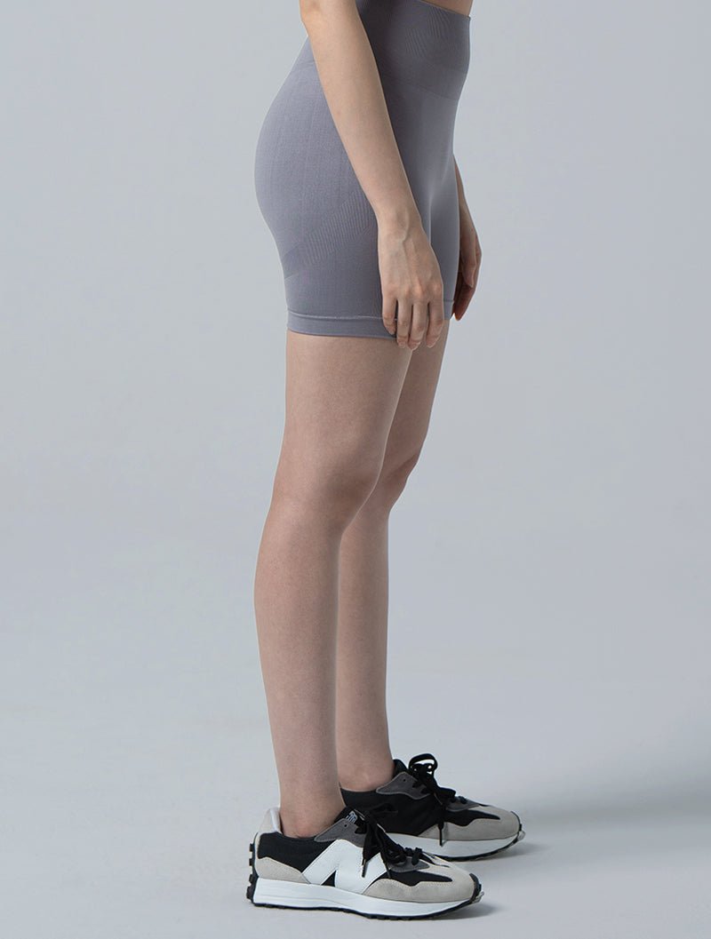Fluid™無縫抽皺翹臀3分瑜珈褲 24 - 1(淺灰) - AROAK 機能健身服飾 | 專為健人打造