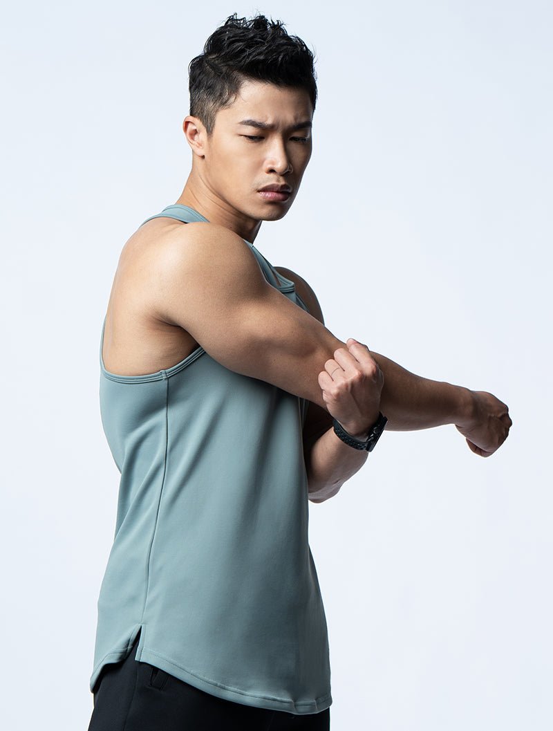 FluxFit™ 拼接本布併縫訓練背心 (別墅綠) - AROAK 機能健身服飾 | 專為健人打造