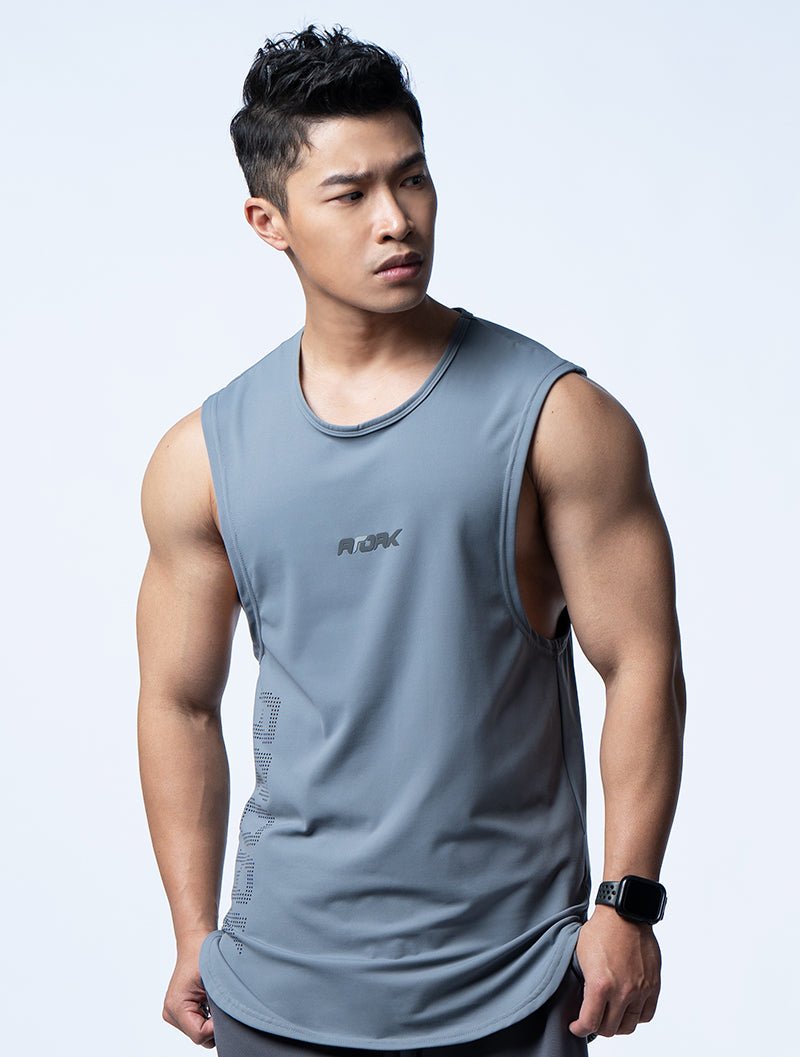 FluxFit™ 側開衩休閒背心 (日蝕灰) - AROAK 機能健身服飾 | 專為健人打造