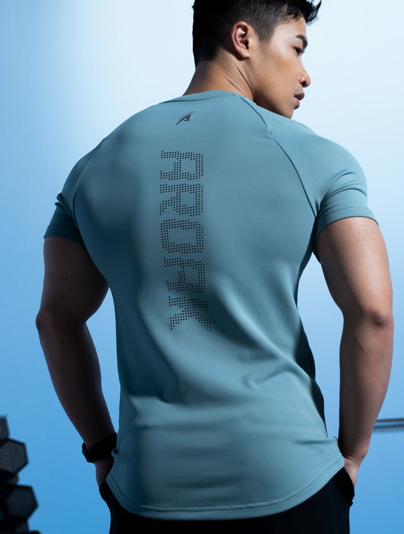 FluxFit™ 機能訓練短袖上衣 (黑) - AROAK 機能健身服飾 | 專為健人打造