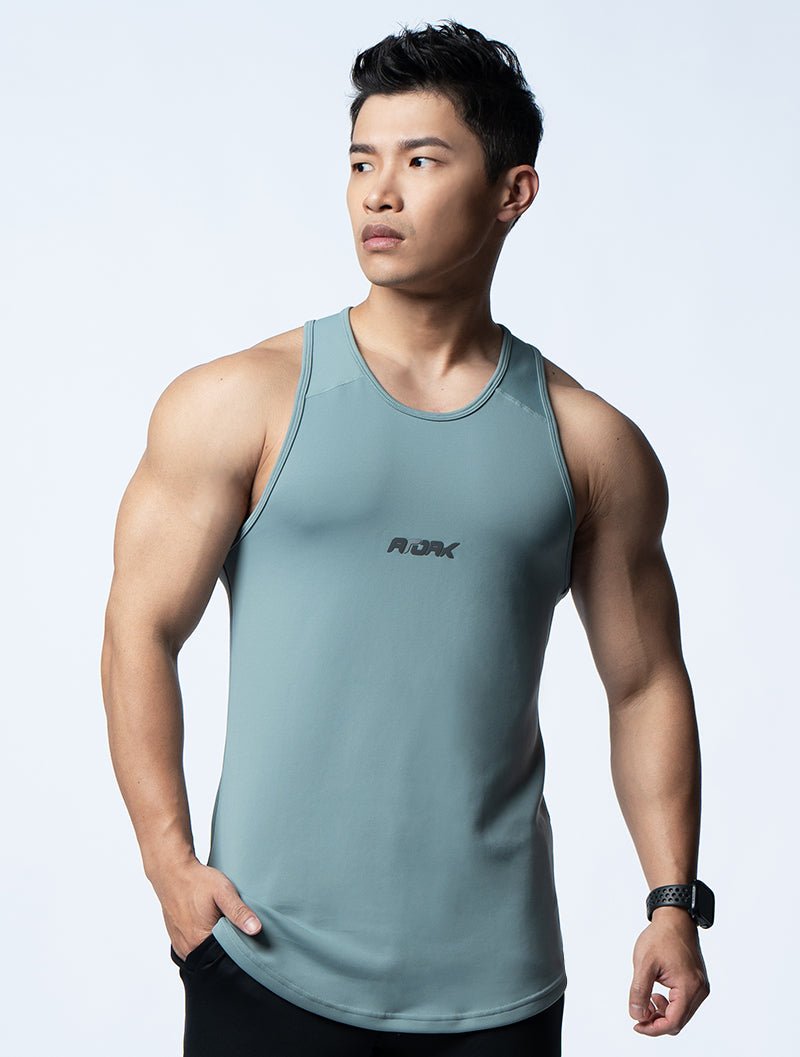 FluxFit™ 拼接本布併縫訓練背心 (別墅綠) - AROAK 機能健身服飾 | 專為健人打造