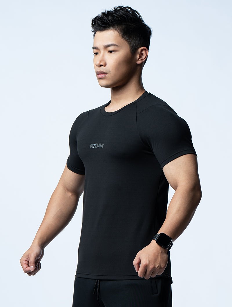 FluxFit™ 機能訓練短袖上衣 (黑) - AROAK 機能健身服飾 | 專為健人打造