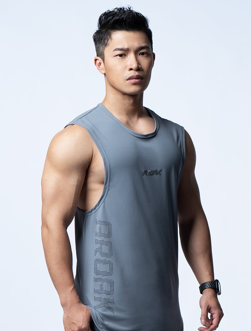 FluxFit™ 側開衩休閒背心 (日蝕灰) - AROAK 機能健身服飾 | 專為健人打造