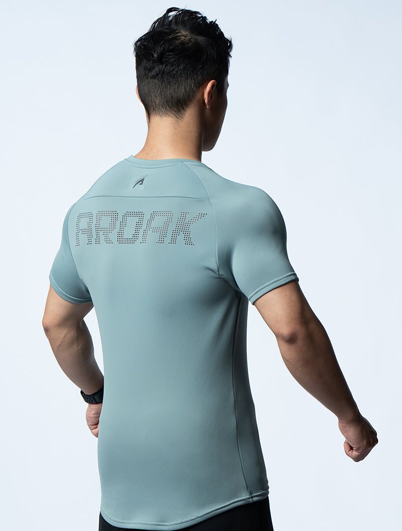 FluxFit™ 腋下拼接訓練上衣 (別墅綠) - AROAK 機能健身服飾 | 專為健人打造