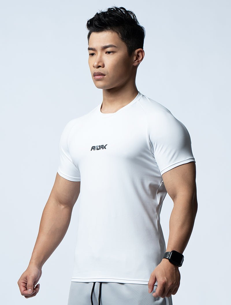 FluxFit™ 腋下拼接訓練上衣 (白) - AROAK 機能健身服飾 | 專為健人打造