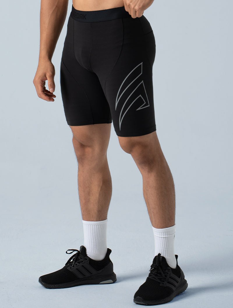 HyperSkin™ 緊身短褲 (黑) - AROAK 機能健身服飾 | 專為健人打造
