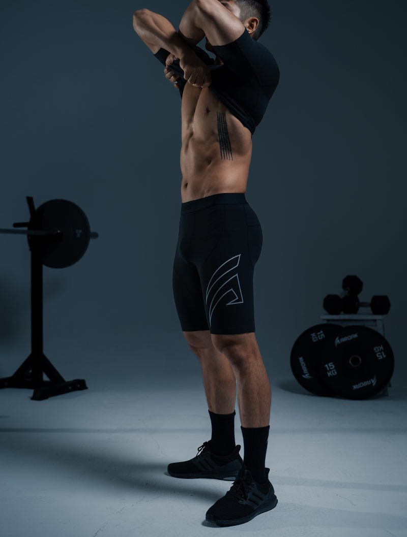 HyperSkin™ 緊身短褲 (黑) - AROAK 機能健身服飾 | 專為健人打造